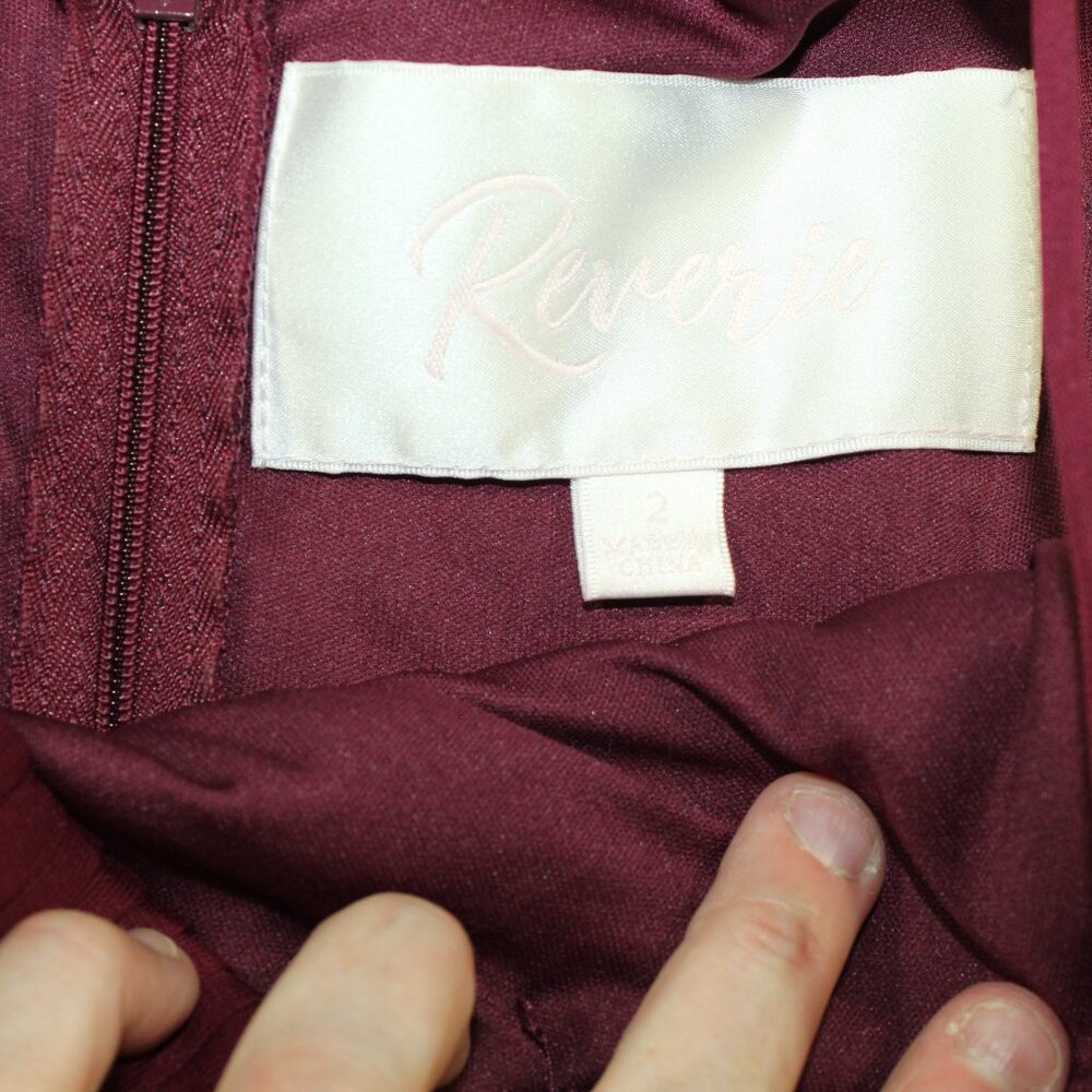 Reverie Women's 2 Maroon Chiffon Formal Dress - Picture 5 of 6